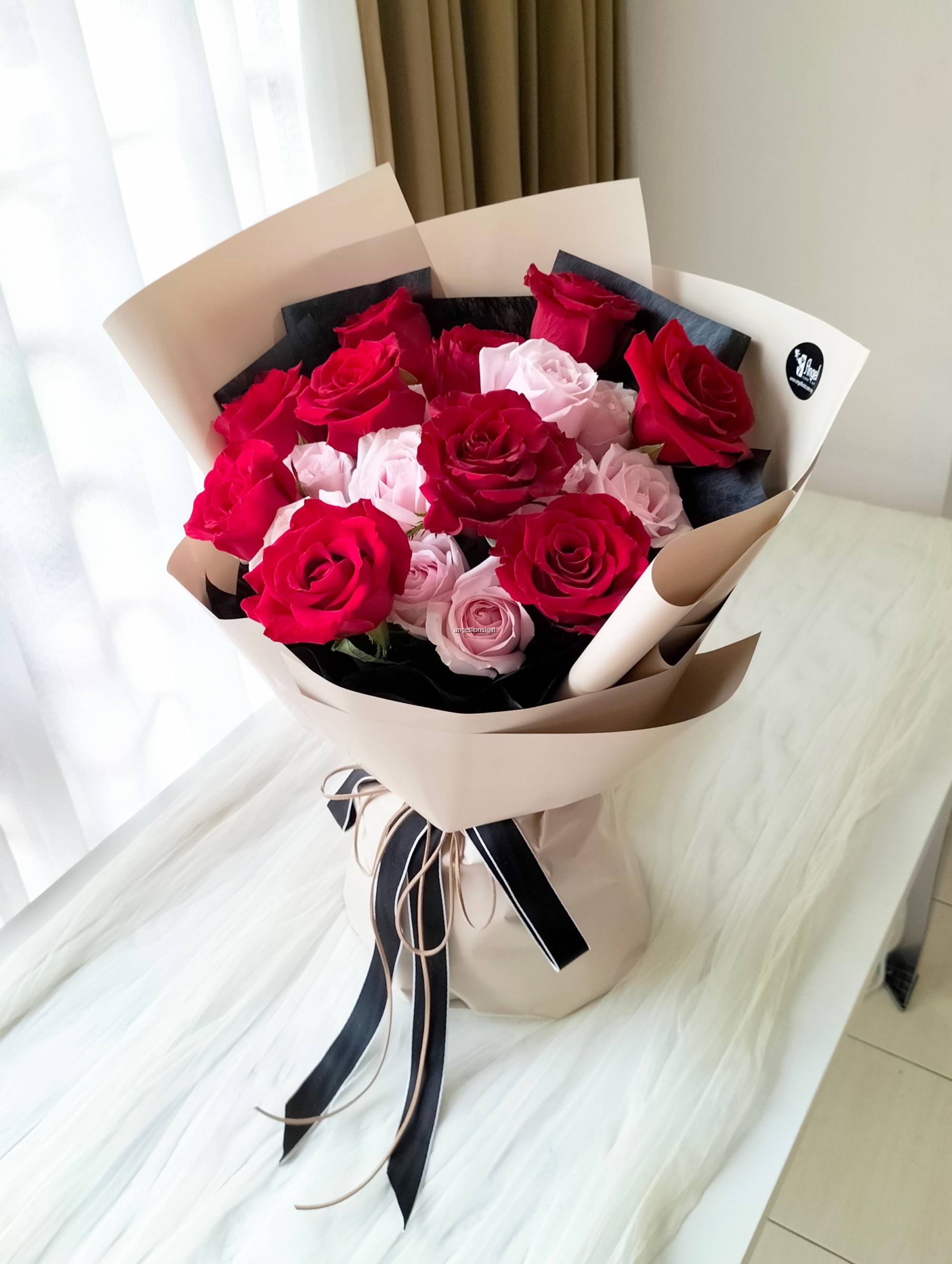 Brooklyn Red and Pink Roses Bouquet