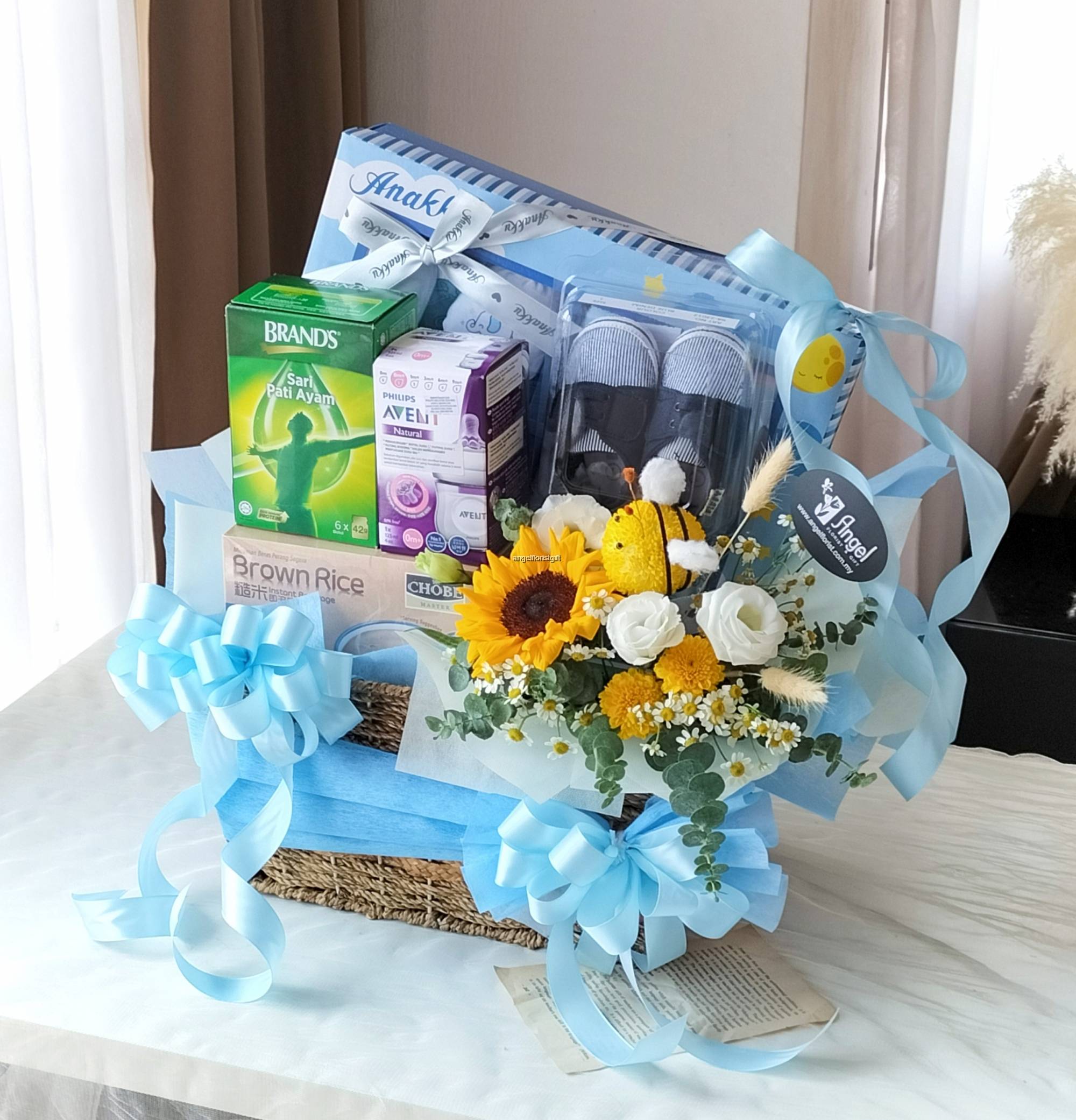 Big New Born Baby & Mother flower & Gift Set