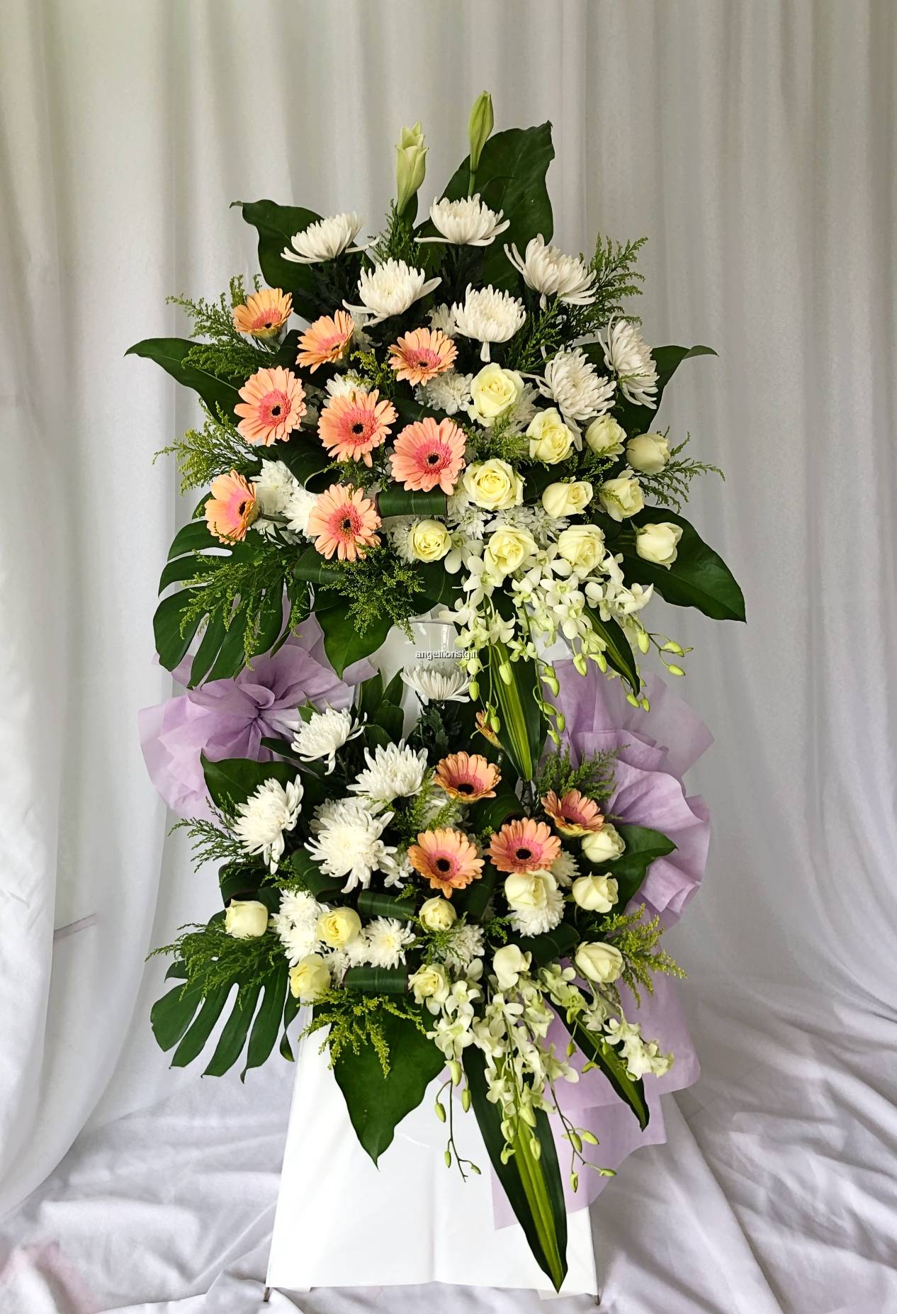 Condolence flower stand