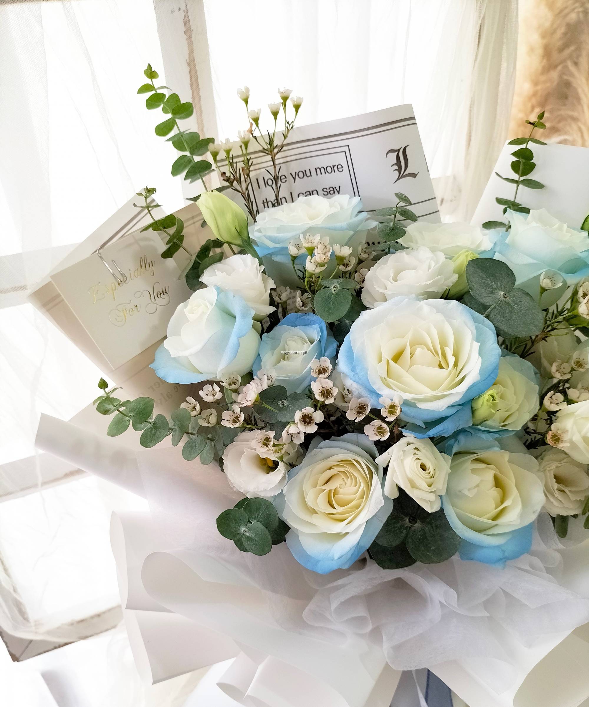 Livie Baby Blue Roses Bouquet